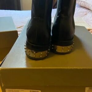 Women Shies